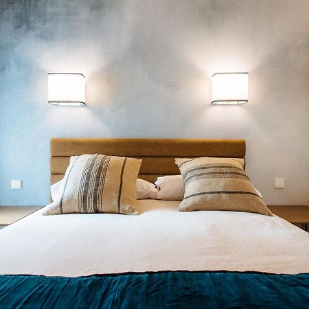 R26 Suites Sevilla Ruang foto