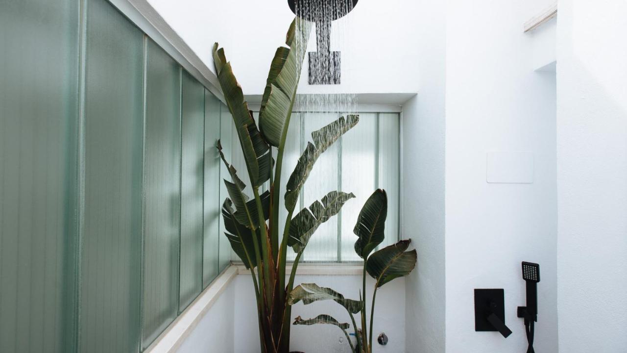 R26 Suites Sevilla Bagian luar foto