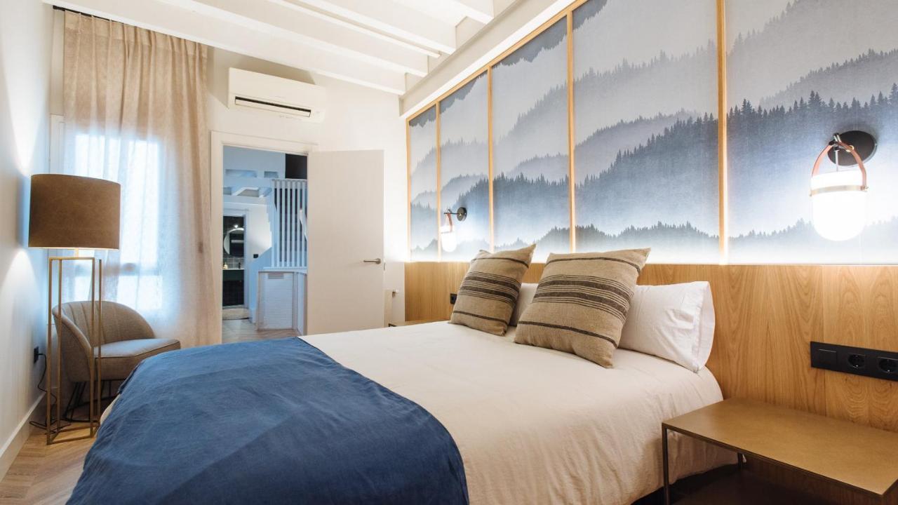 R26 Suites Sevilla Bagian luar foto