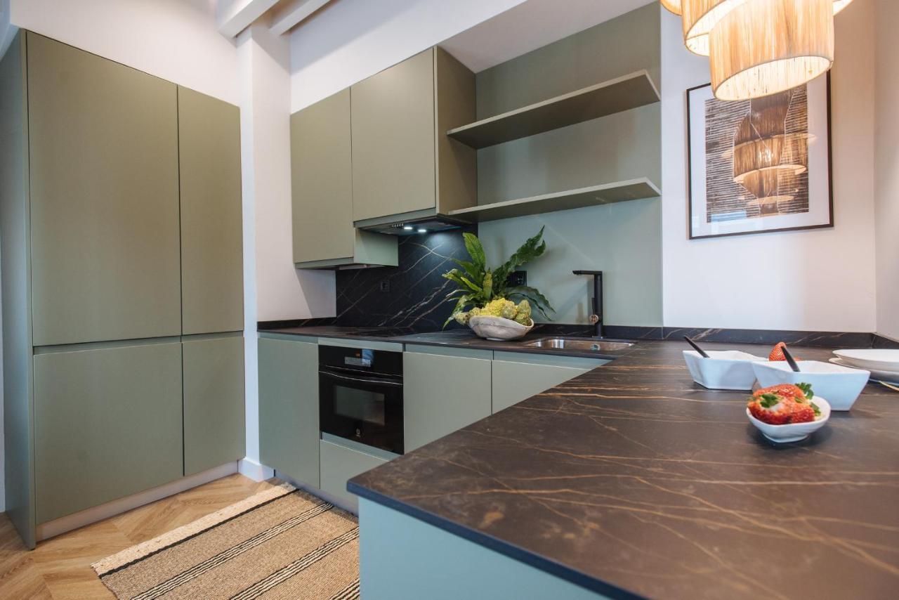 R26 Suites Sevilla Ruang foto
