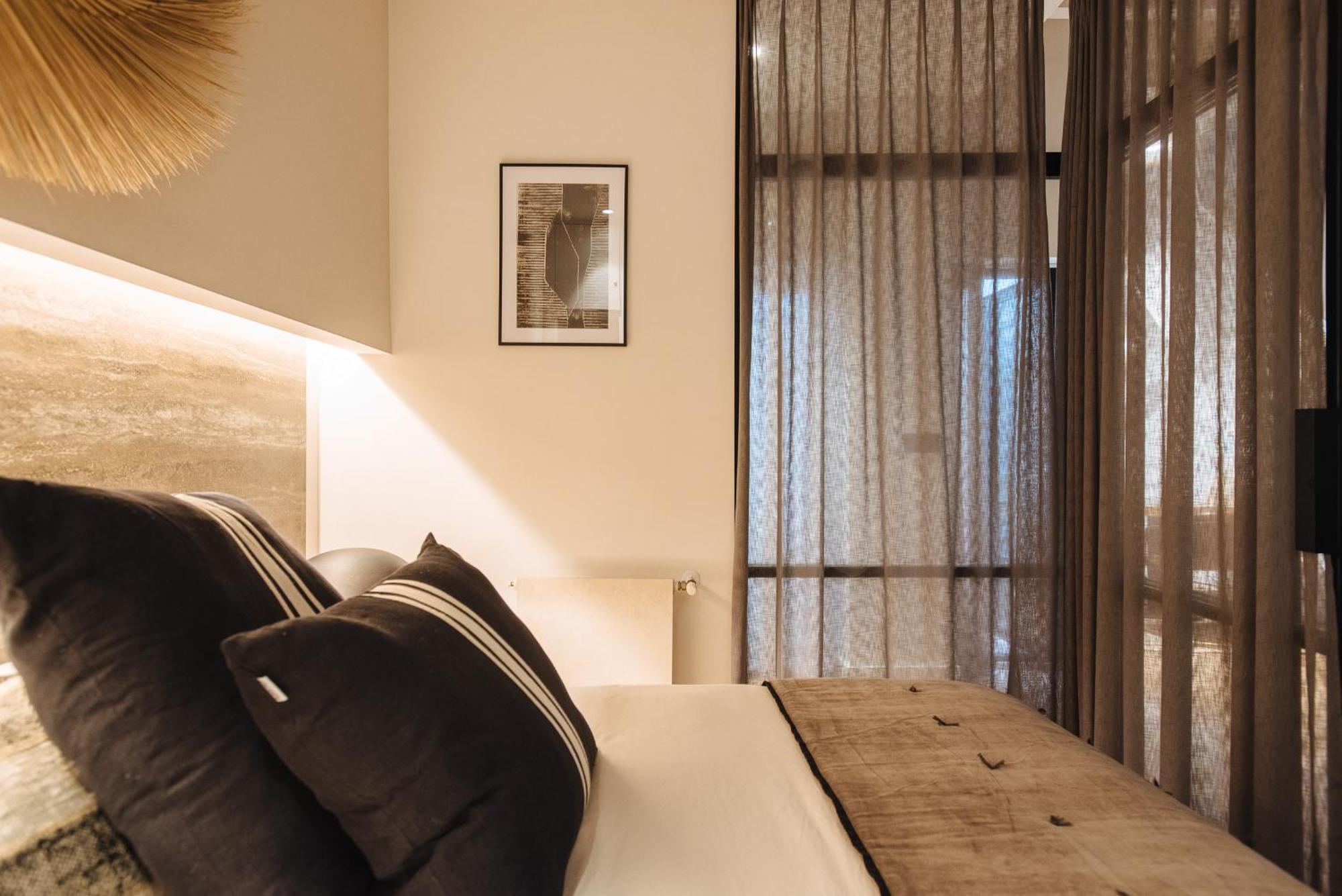 R26 Suites Sevilla Ruang foto